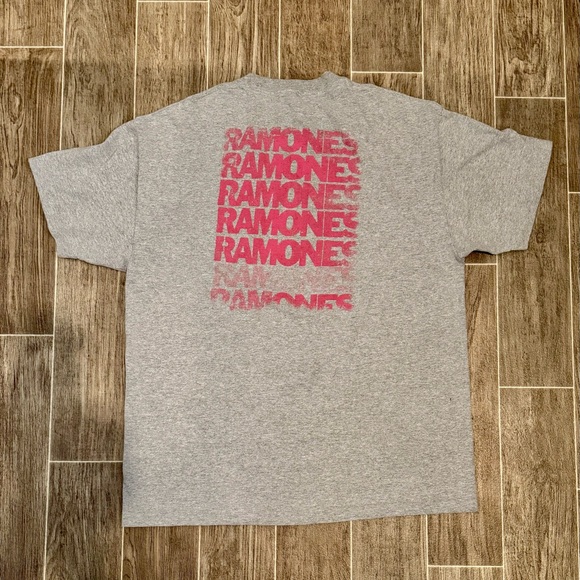 Gray Graphic Women's T-Shirt - Picture 3 of 4